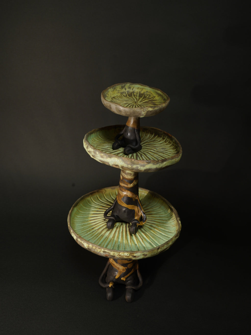 水星茶会客人ーハスの葉のサラーニョ（小）2025