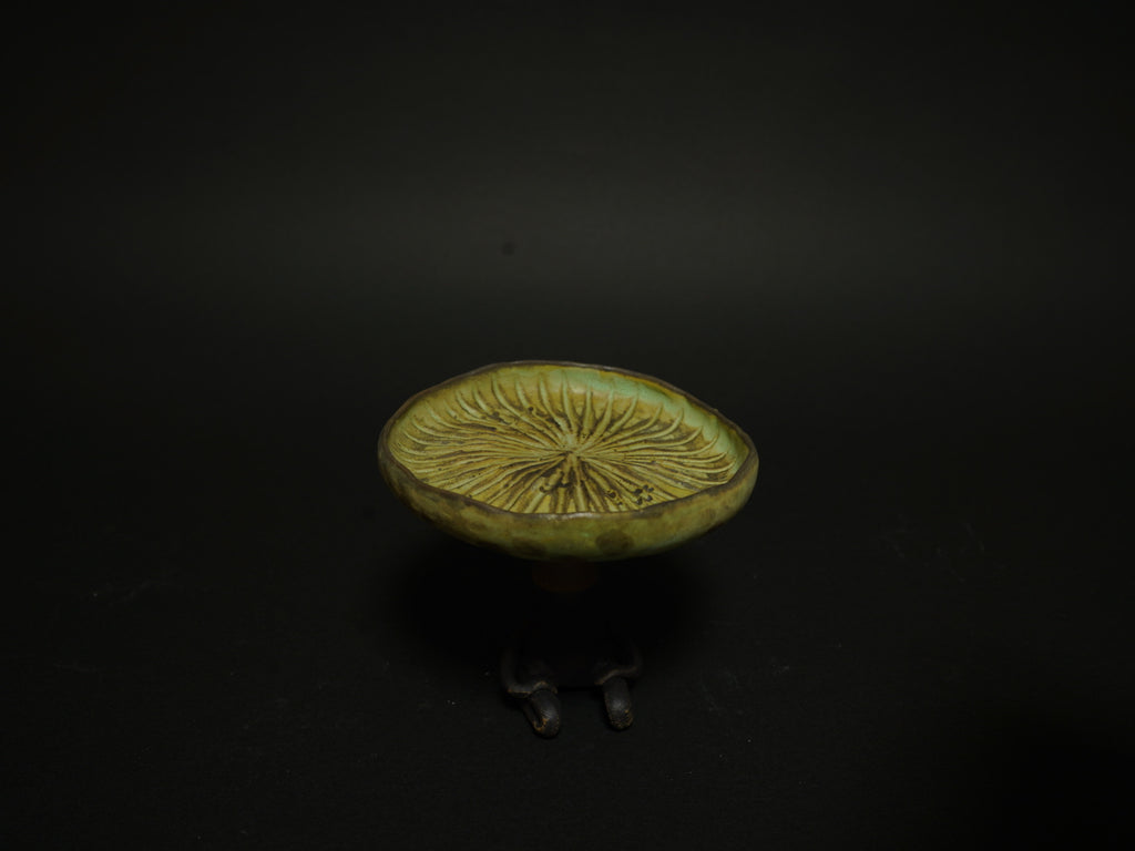 水星茶会客人ーハスの葉のサラーニョ（小）2025